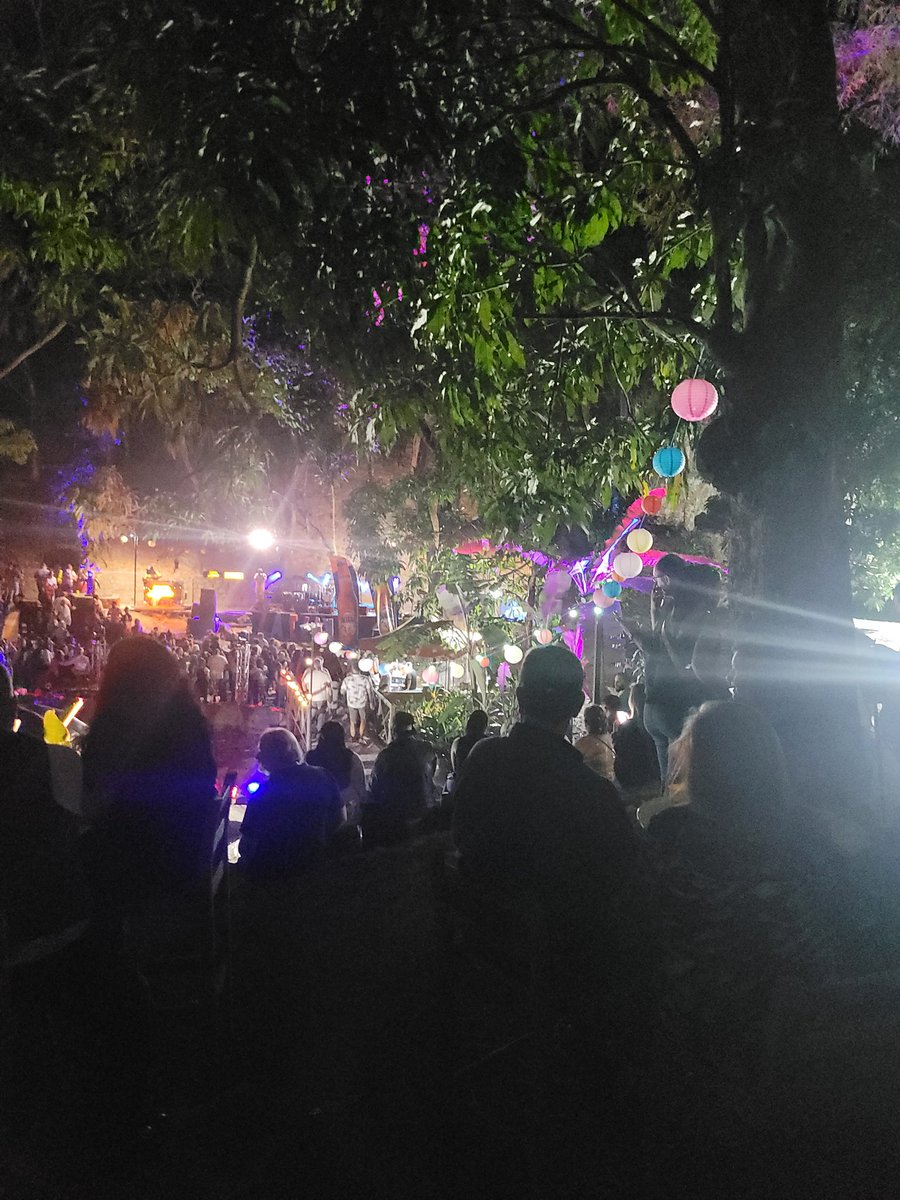 El Caballero de la Comedia tweet media