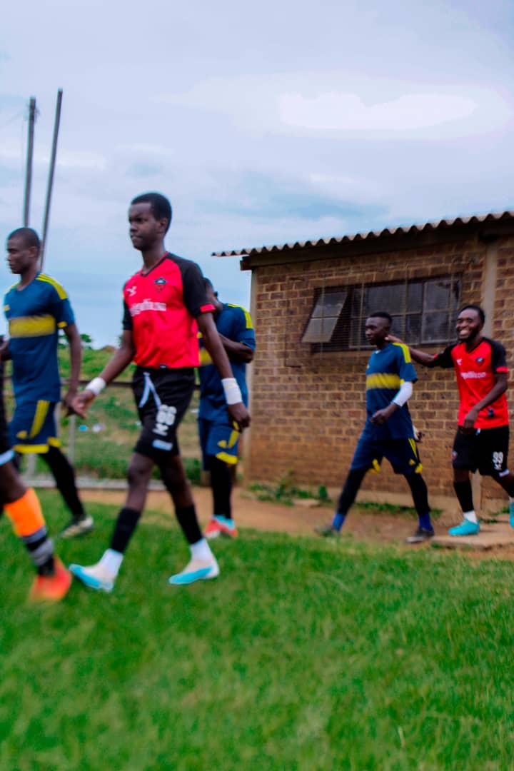 ROHacademy's tweet image. First match, first draw! 🤝⚽️ Proud of our boys for holding the opponents to a 1-1 draw. Let&apos;s keep the momentum going! #TeamSpirit #FirstMatch #DrawGame #ROHA&quot; 

@thegiverzim @Lialarsen