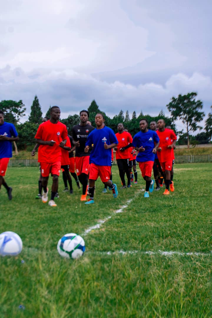 ROHacademy's tweet image. First match, first draw! 🤝⚽️ Proud of our boys for holding the opponents to a 1-1 draw. Let&apos;s keep the momentum going! #TeamSpirit #FirstMatch #DrawGame #ROHA&quot; 

@thegiverzim @Lialarsen