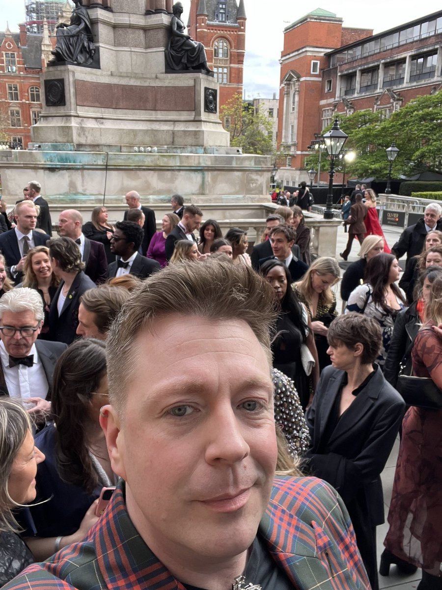 nholding's tweet photo. What a night. #OlivierAwards @RoyalAlbertHall https://t.co/aXinGP180z