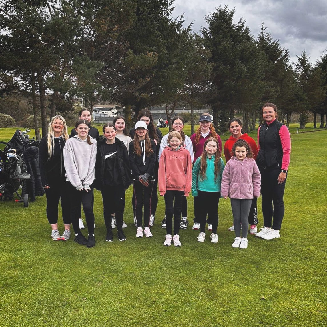 Robyn & Kylah kicking off the 2024 girls golfing sessions again this afternoon 👍🏻 A great group and big expectations for a strong season ahead! 🏌️‍♀️Well done all #duffhouseroyal #thisgirlgolfs @ScottishGolf