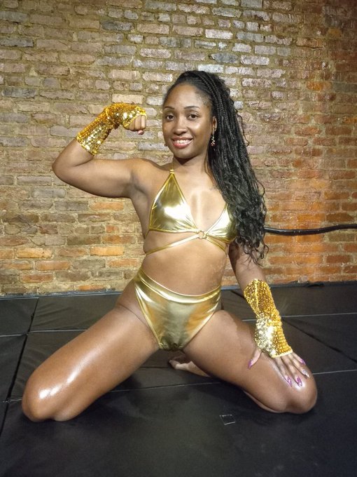 Some of our very favorite ladies will be back together in studio on Saturday!   Filming with @lanaluxurious