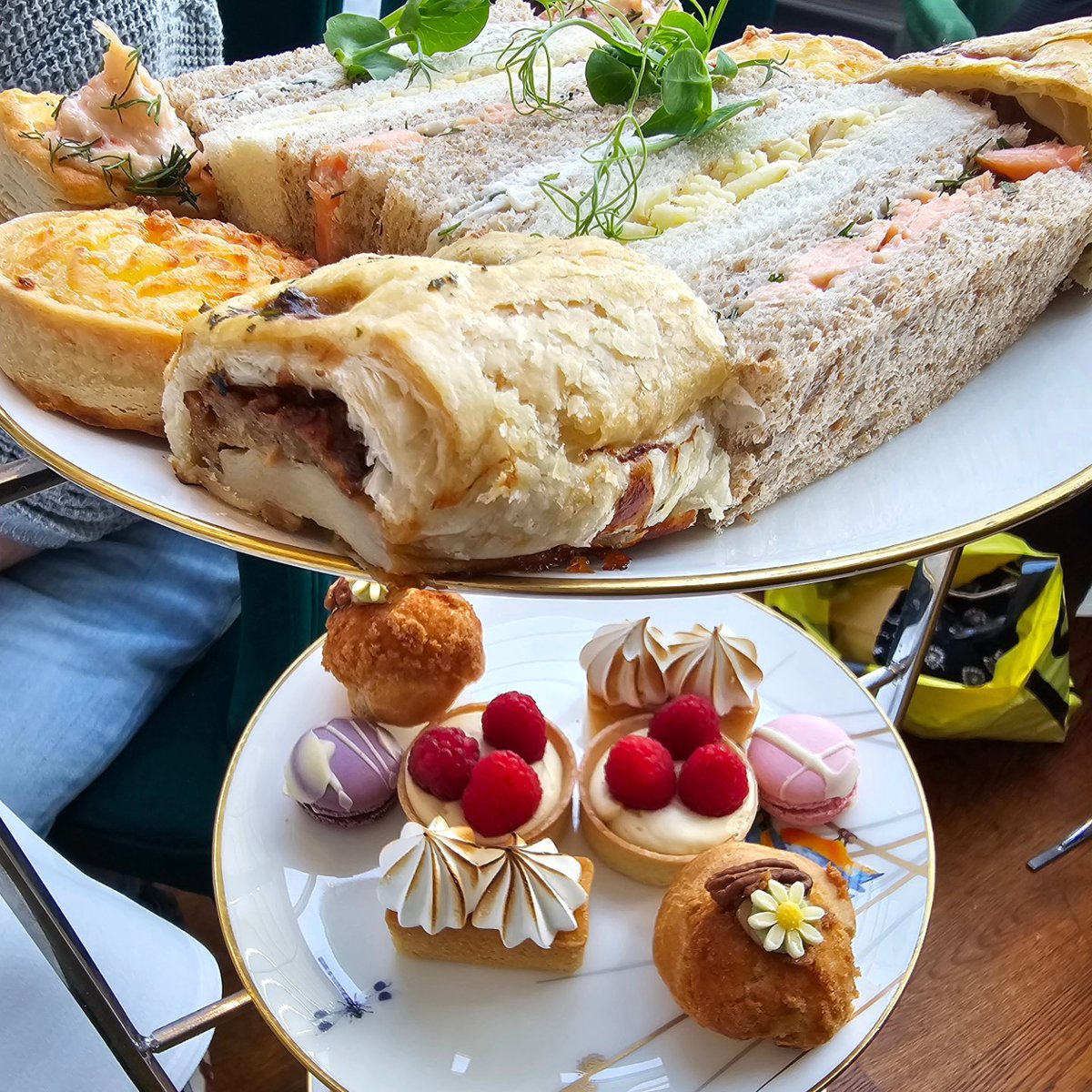 Dr Lisa Cherry tweet media