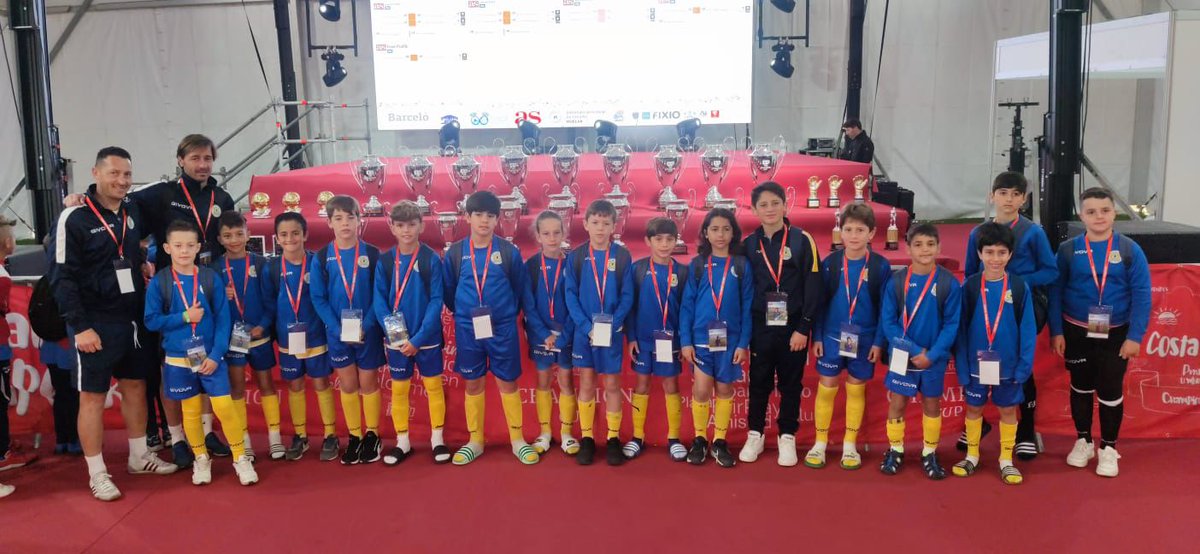 Nuestros benamines <a href="/FBCoria/">FUTBOL BASE CORIA</a> <a href="/Coria_CF/">Coria CF</a> comandado por <a href="/Gabriel1370/">Gabri8</a> se proclama campeon de la Costa de la Luz cup 24 ganando 7-2  al Santiponce ......enhorabuena campeones ...