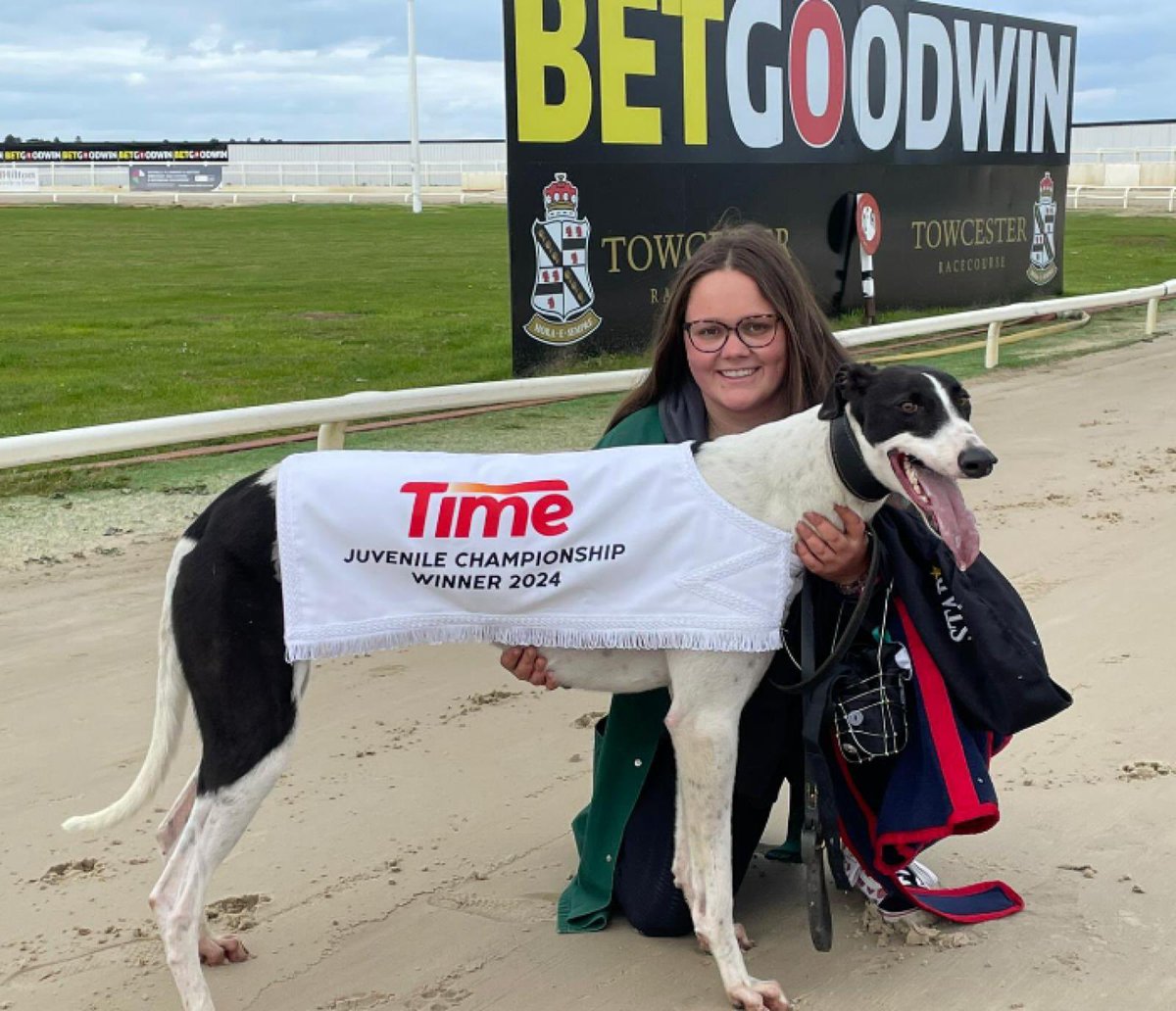 Reports round-up: bit.ly/3tJ2TNg Full stories in a busy Racing Post on Monday. @RacingPost @RPGreyhounds @TowcesterRaces @LimkGreyhound @BarkingBuzz @GRIgreyhoundsSK