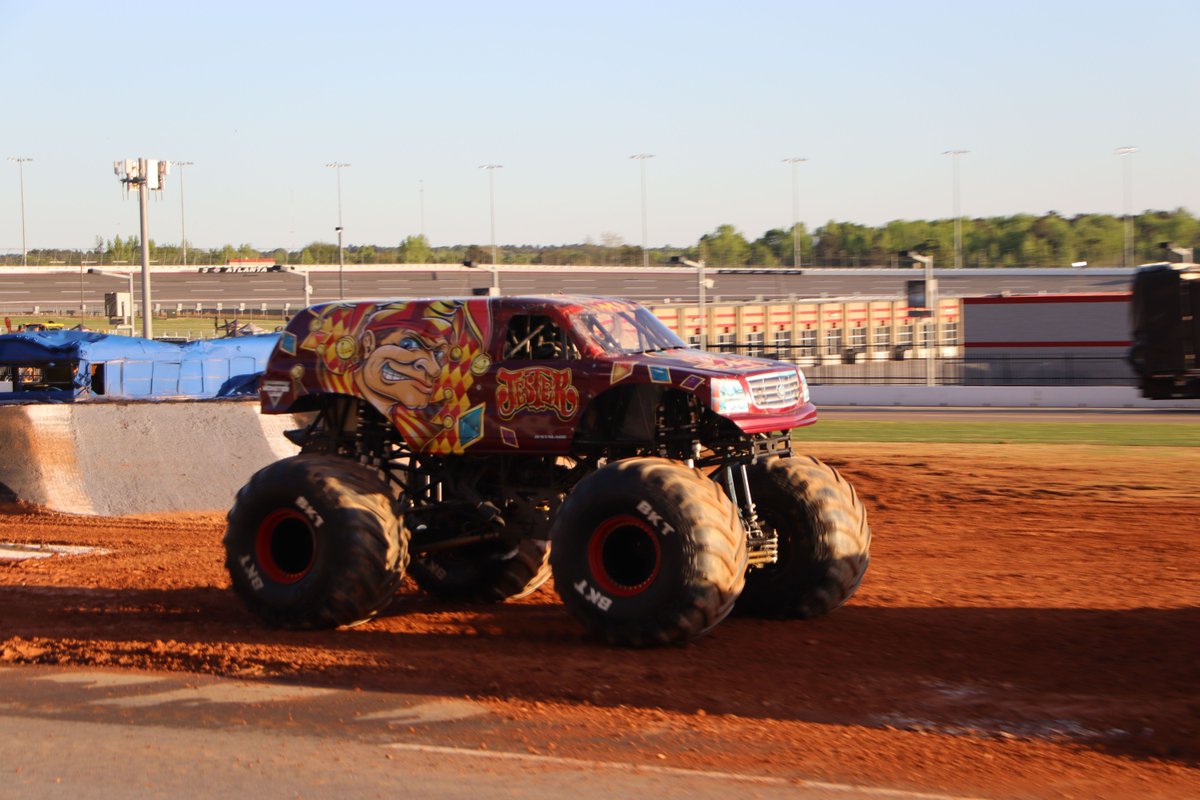 Fans are all smiles for Monster Trucks today! Who was your favorite truck at Monster Jam this weekend?