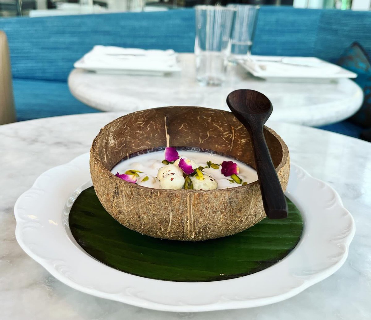 Chef_RakeshS's tweet image. &quot;North meets South&quot;, coconut milk, almond paste, popped lotus seeds, green cardamom powder.... #makhana #foxnuts #lotusseeds #coconutmilk #loveforfood #chefrakeshsingh #rasikawestend #rasikadc