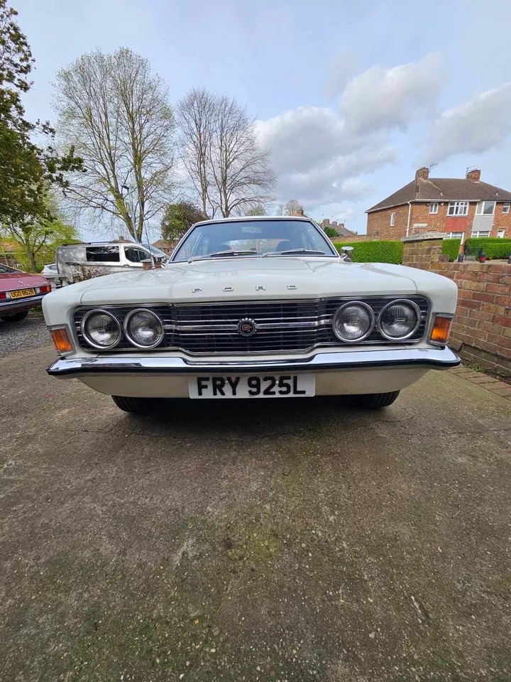 BarnFindsUK's tweet photo. Ad:  1972 Ford Cortina MK3 2000GT 😎
On eBay here -->> https://t.co/VlgDbXdn9j 

 #FordCortina #FordClassic #CarRestoration #OldSchoolCool #fordfans https://t.co/id8S6YCfUV