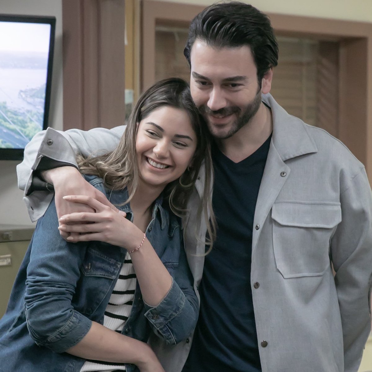 Ece Aydemir &amp; Oğuz Peçe ✨

#ArkaSokaklar #CanEm