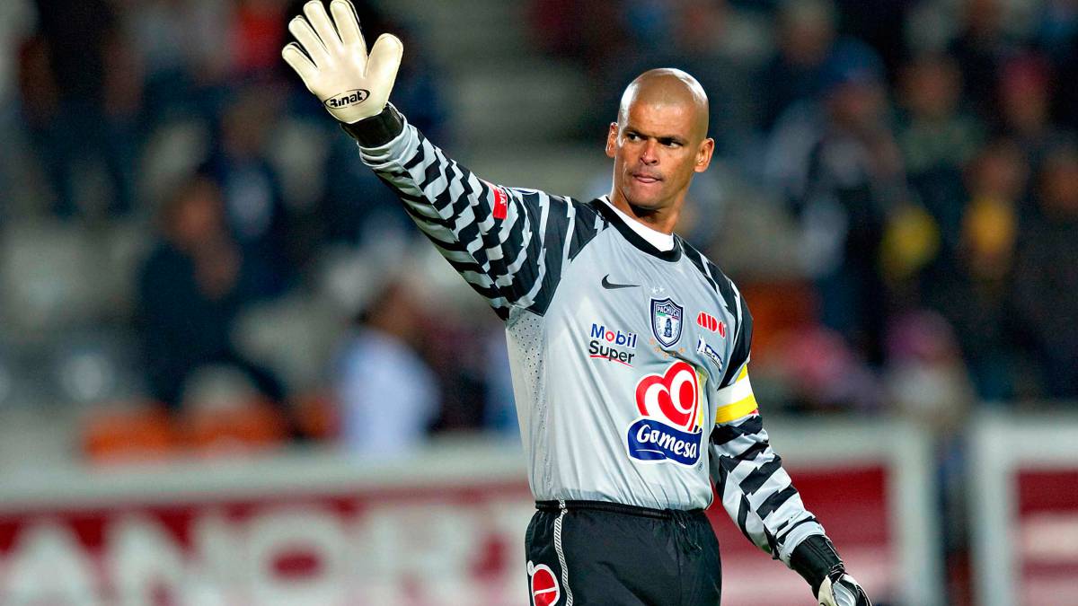 Random Goalkeeper Fact of the Day (152): April 14th is International Goalkeeper Day, an event that was established in honour of the Colombian goalkeeper Miguel Calero, who sadly passed away as a result of a thrombosis in 2012.