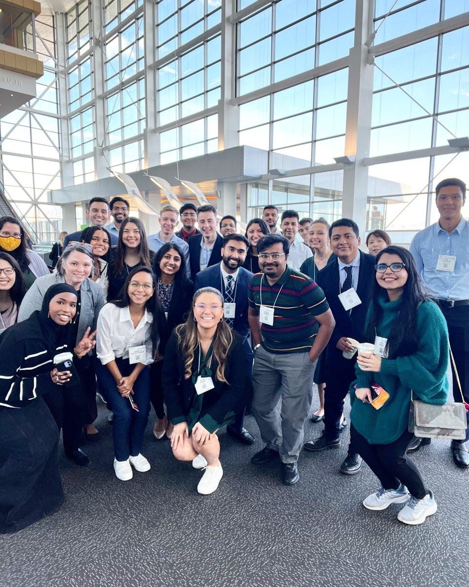 There are so many opportunities to connect at the Annual Meeting, and some of those relationships will last a lifetime. 📸: Trainee and Early Career Researchers Coffee Connect in the Research Hub at #AANAM