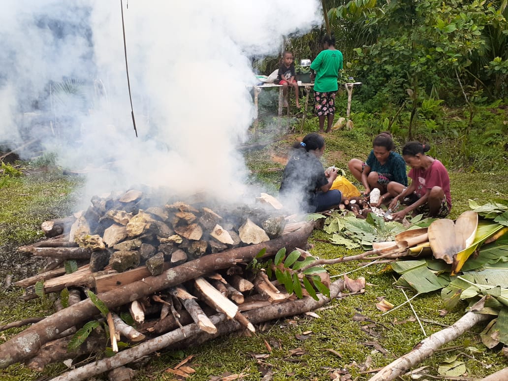 NapiSakti's tweet image. Thanks orang-orang Baik di beberapa kampung, di sekitar, Biak Timur, Barat, Utara, Selatan. 
Masyarakat Di Biak katanya orangnya ramah dan sopan sekali. Ungkapan teman dari luar kota Biak yg baru pertama kalinya datang Di kota Biak/Kota Karang Panas 
#jakarta #Bekasi #timika
