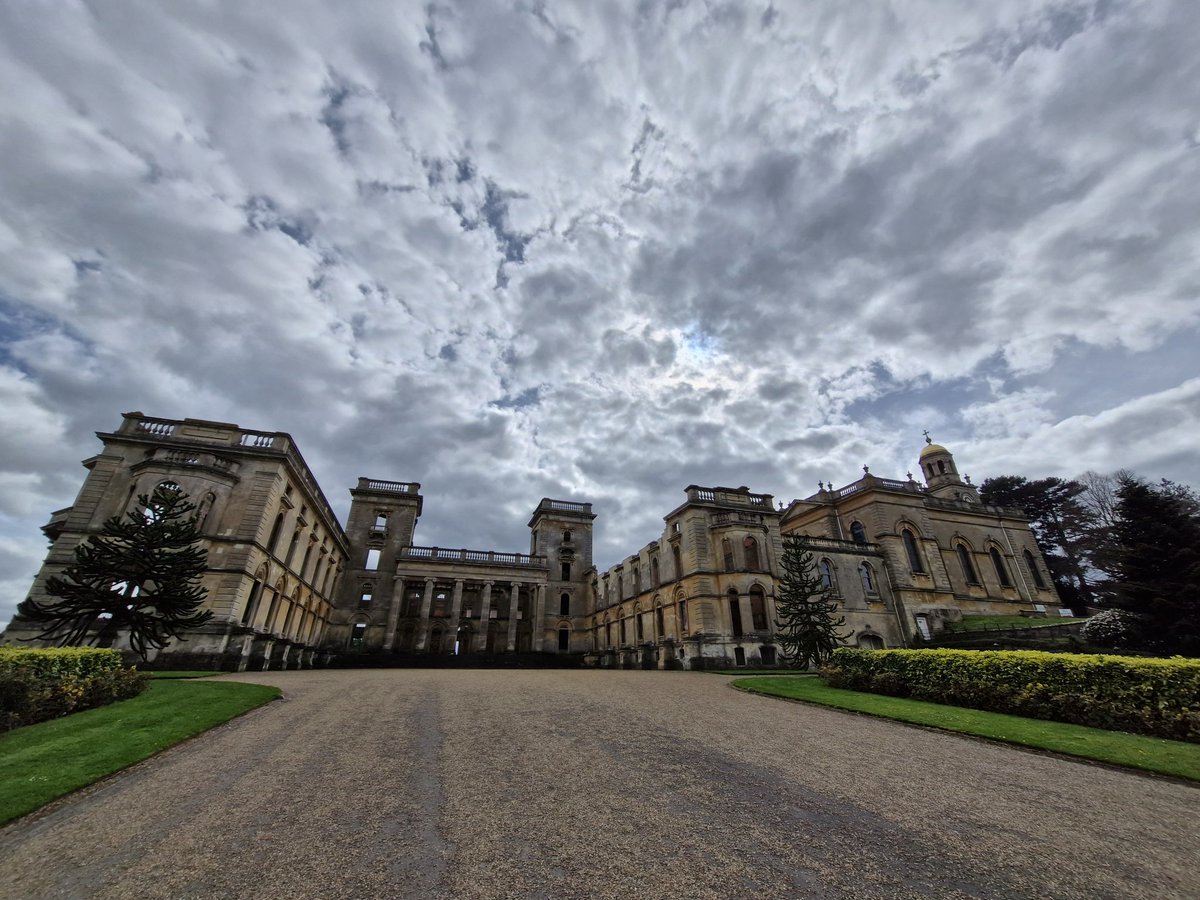 PhilipGlanville's tweet photo. Had the most delightful Sunday in Worcestershire, it turns out it's @EnglishHeritage #MembersWeek, which means a free companion ticket & 20% off in the gift shop. The fantastic staff & independent tea room made our visit to the stunning Great Witley all the more special, plus ⛲️! https://t.co/bGP7kggM65