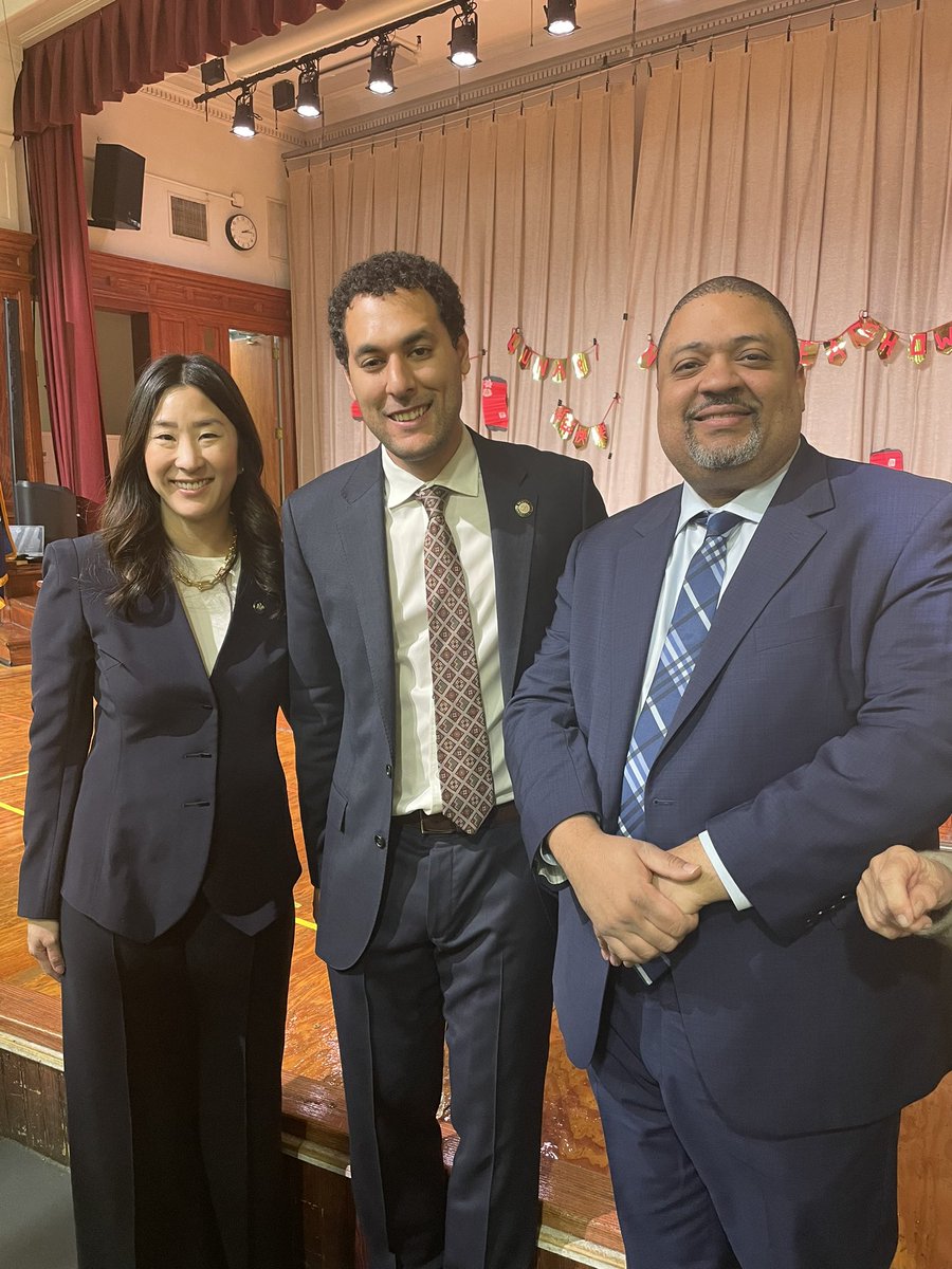 This afternoon we were excited to join @nycdistrict1’s State of the District! Councilmember Chris Marte cares deeply about public safety and Lower Manhattan is fortunate to be represented by this dedicated public servant!