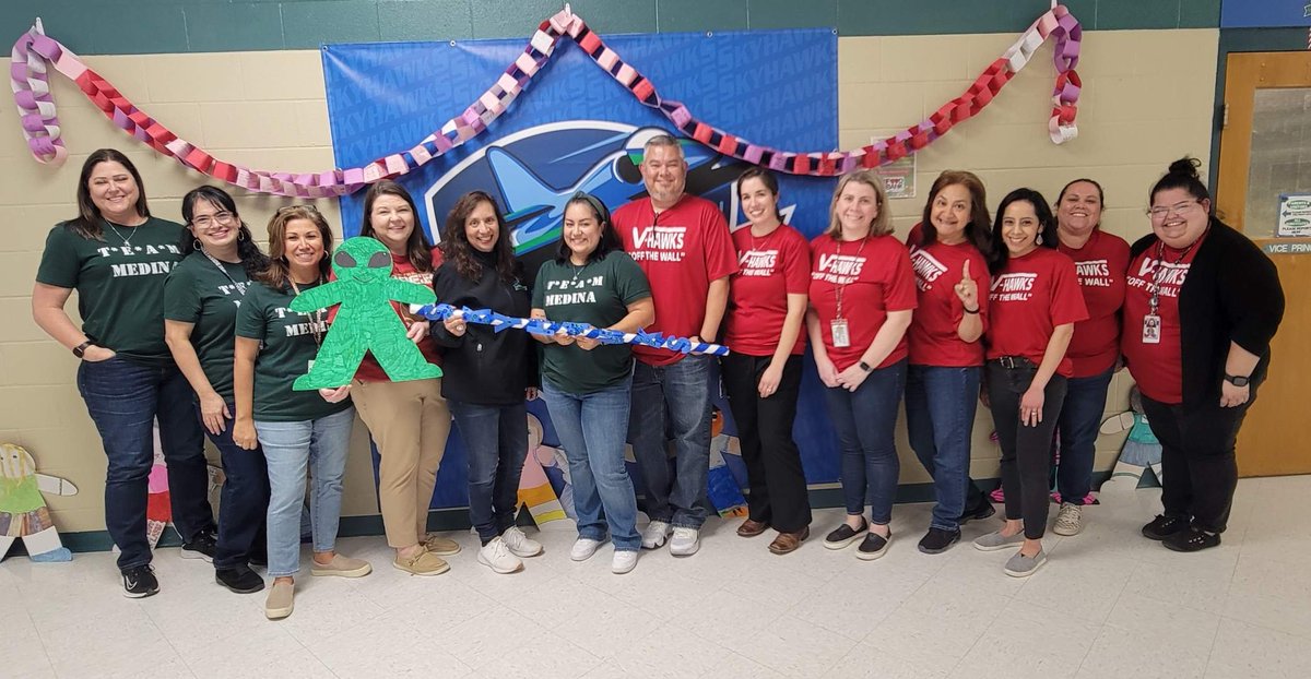 Showing our team spirit to round out #austisawareness and #inclusionweek @NISDStinson 💙💚#TeamMedina #SkyhawkPride