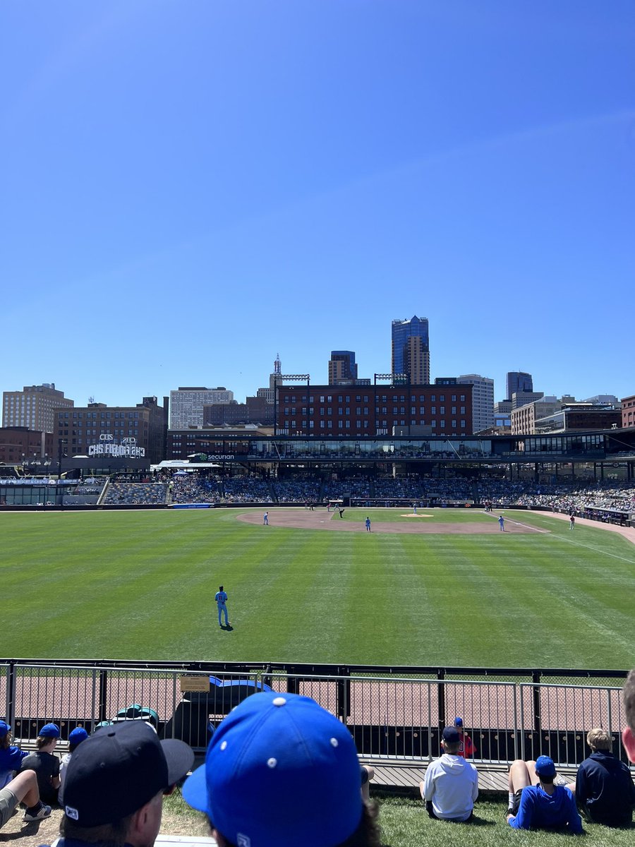 BlizzardBasebal's tweet photo. Does it get any better? No, the answer is no 😎☀️⚾️

#SaintsSunday
#BlizzardBaseball🔵 https://t.co/7XHF4J3F3H