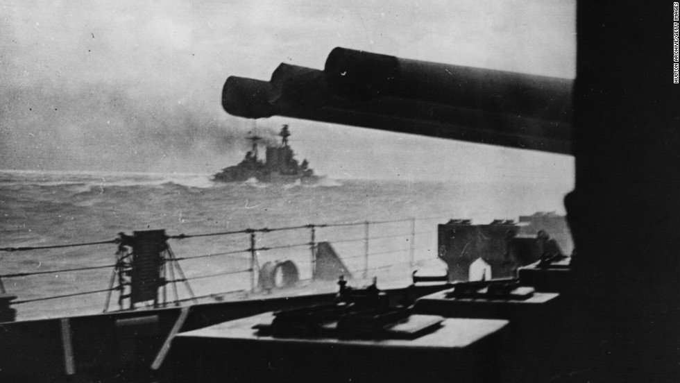 The last photograph of the Admiral-class battlecruiser HMS Hood taken during the Battle of the Denmark Strait on May 24, 1941. #History #WWII