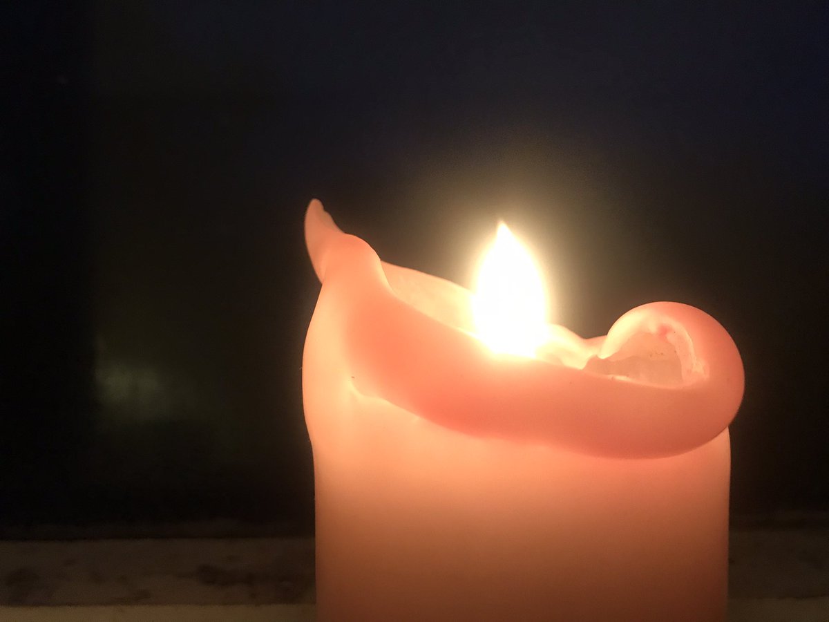 Hello, with all that’s going on ……. #candleofhope #candleinthewindow 🙏🙏