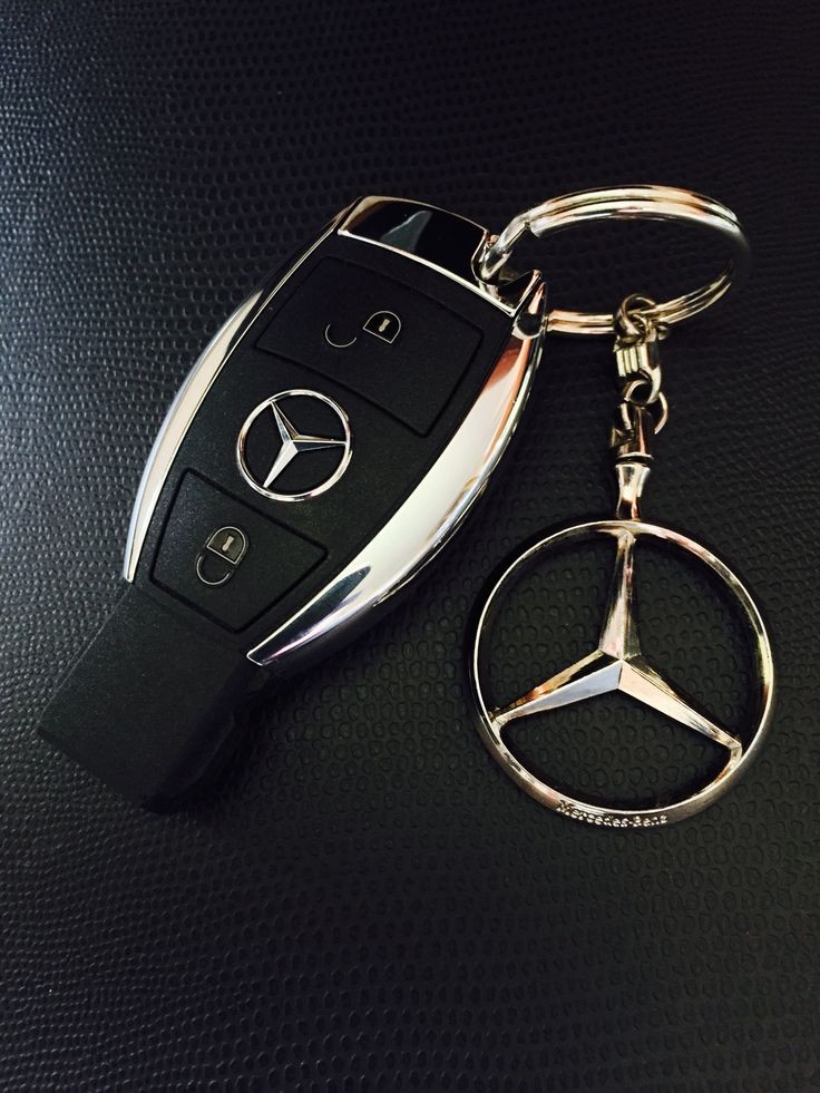 Tercihiniz hangisi? 🗯️ Mercedes-AMG mi yoksa Mercedes-Maybach mi? 🤔