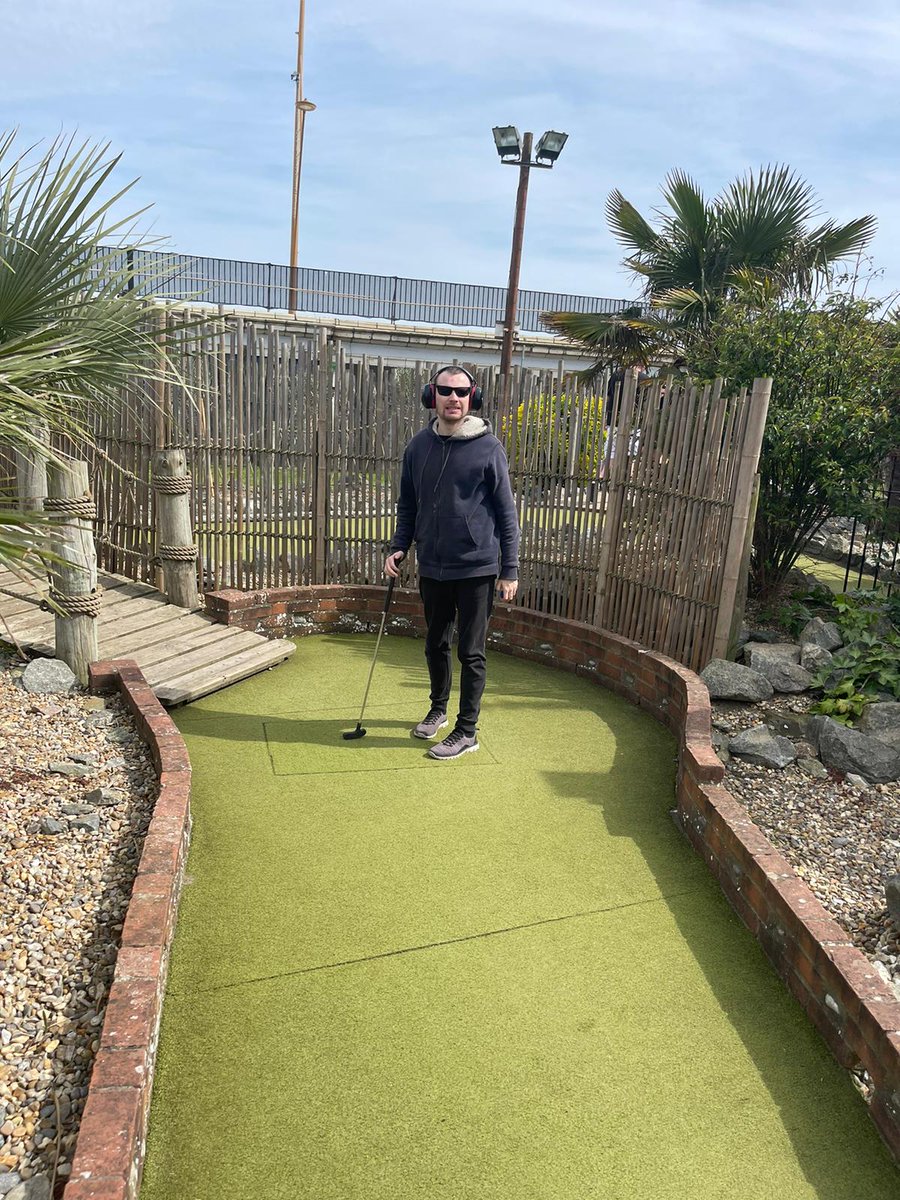 Cascade_Cohen's tweet image. Tom had a fantastic day yesterday at Great Yarmouth, enjoying many different activities but particularly Mini golf. 🏌‍♀️⛳️

#GreatYarmouth 
#fundaysout