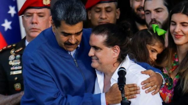 Alex Saab absuelto de todos los cargos de ✍🏻 @geraldinacolott pressenza.com/it/2024/04/ale #poupettekenza #oriele #donnalisi #prelemi #sergetti #DaleConMaduro