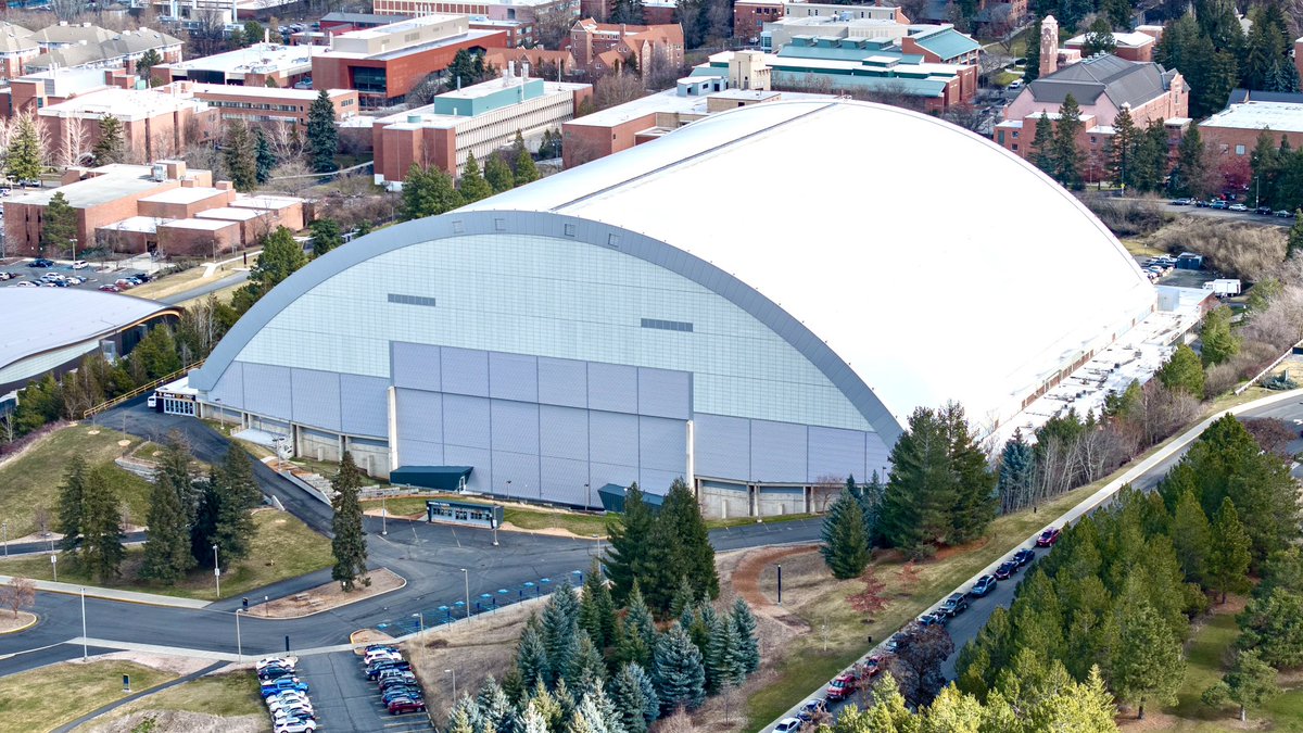 🗳️Best FCS Stadium Invitational🗳️ Quarterfinal #4: 3) Dana J Dykhouse Stadium (South Dakota State): Opened in 2016. 19,340 seats. 11) Kibbie Dome (Idaho): Opened in 1971. 16,000 seats. *Voting poll in replies *Bracket in pinned tweet