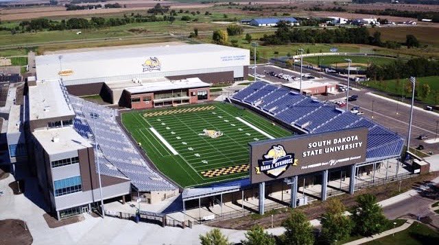 College Football Campus Tour tweet media
