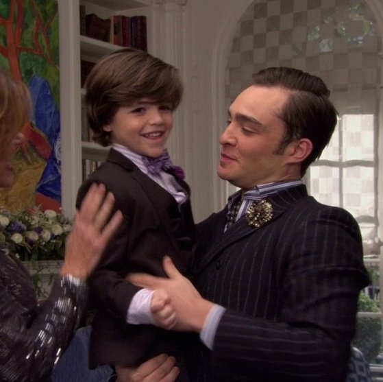 chuck and blair being married for 12 years and living with their son in paris 🤍🤍