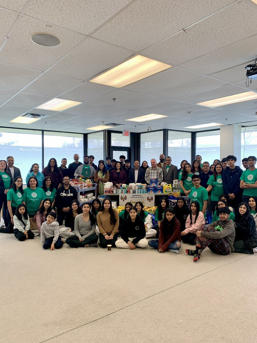 Youth are the leaders of today, who create meaningful change and impacts within their communities. It was an honour to join @ismailicivic to celebrate the end of their youth-led Ramadan food drive. It was a wonderful display of kindness, generosity and unity.