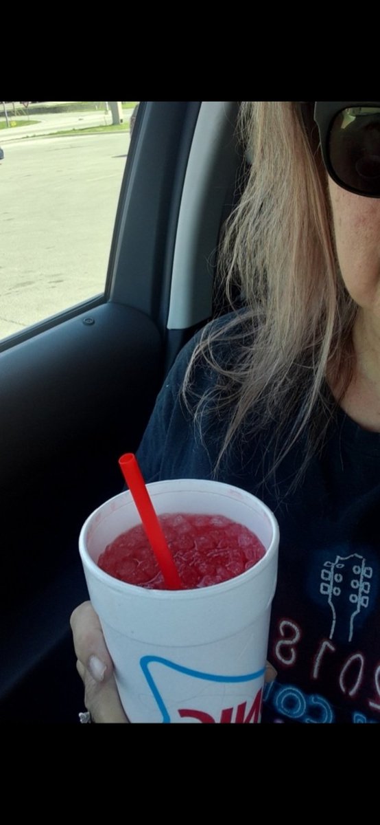 Sometimes you just need to get away to yourself and drink the Hard stuff...Lol Cherry LimeAide🤣🤷‍♀️cheers