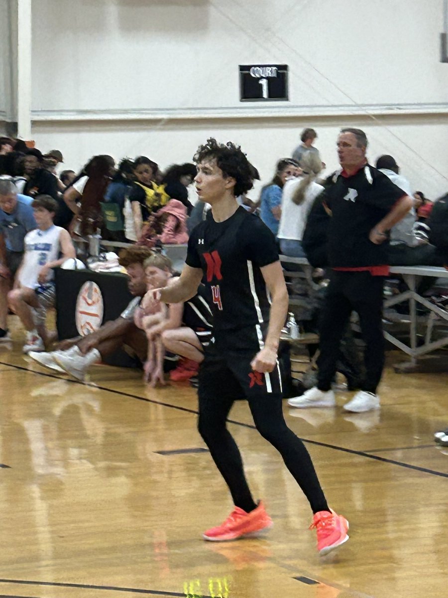 WFHS Basketball tweet media