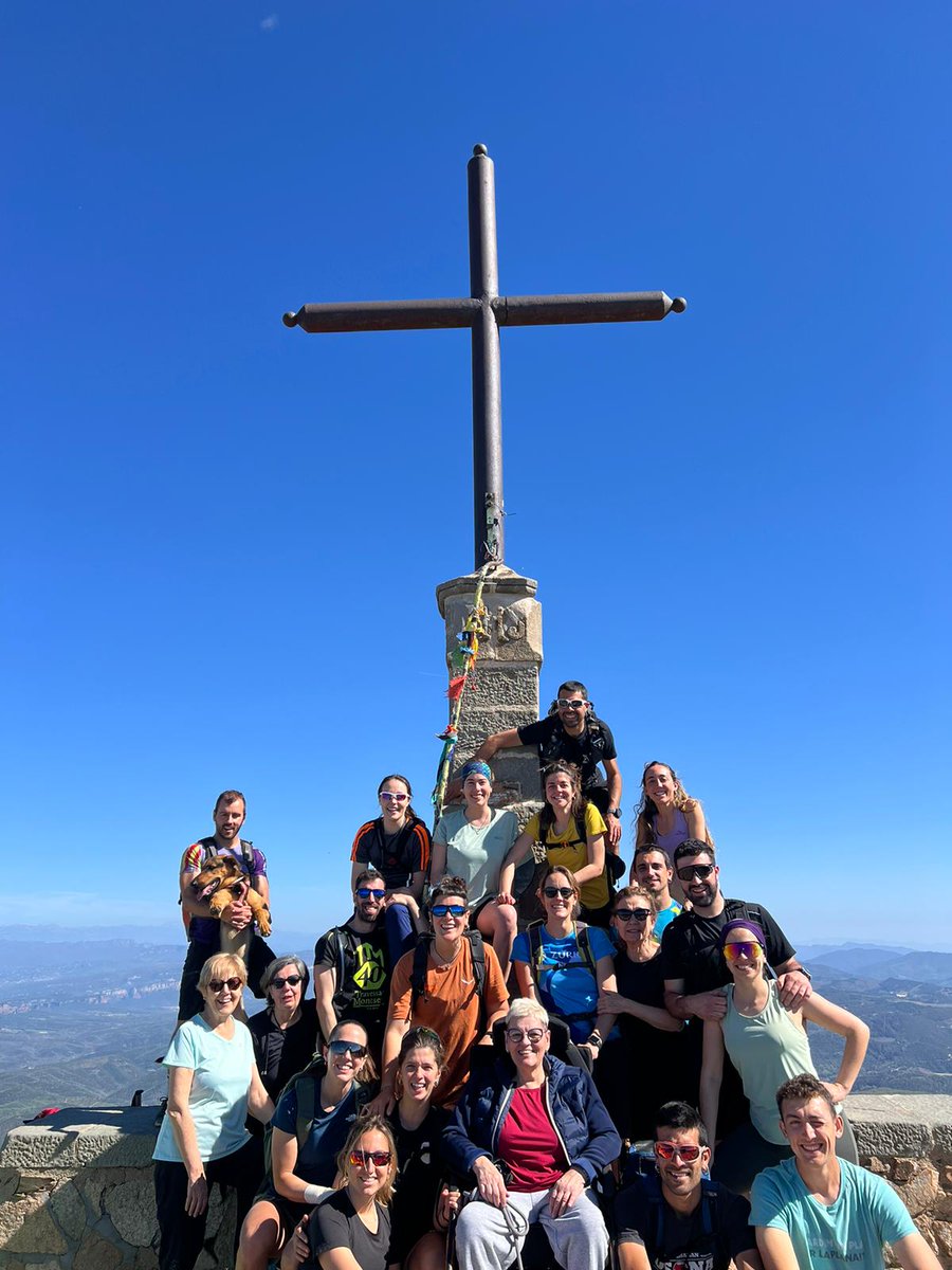 AinaPortell10's tweet photo. Avui hem pujat a la Loli al Matagalls. Quina sort haver pogut formar part d'aquest dia tan meravellós i emotiu. Un dia que molts dels que hi hem pogut ser recordarem per sempre. Ha estat un plaer. Gràcies. https://t.co/BTp0qkTBzj