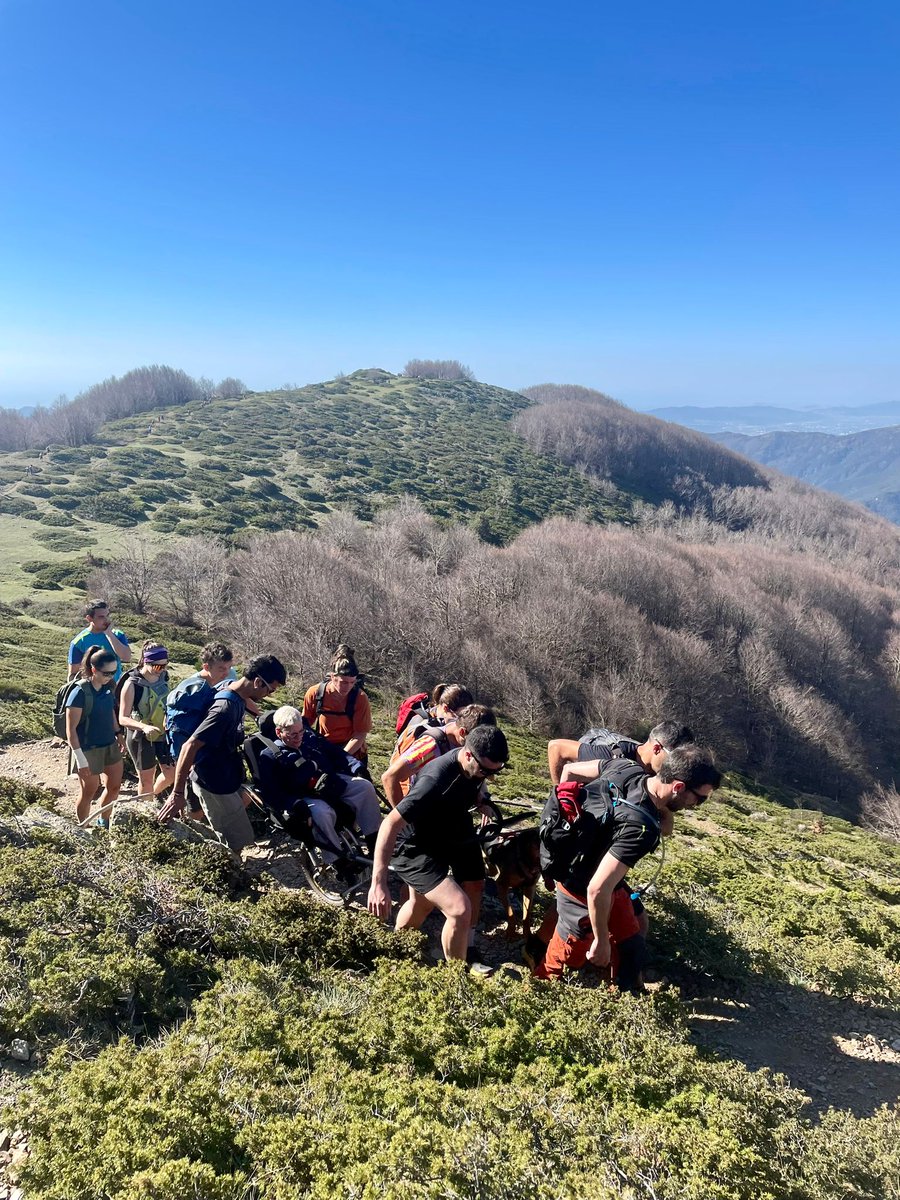 AinaPortell10's tweet photo. Avui hem pujat a la Loli al Matagalls. Quina sort haver pogut formar part d'aquest dia tan meravellós i emotiu. Un dia que molts dels que hi hem pogut ser recordarem per sempre. Ha estat un plaer. Gràcies. https://t.co/BTp0qkTBzj