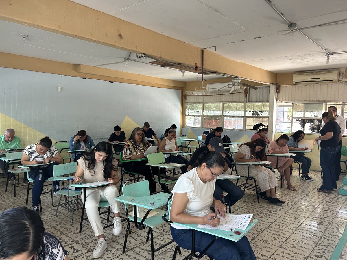 maldonadomex's tweet photo. El día de ayer participé en Aplicación de exámenes a aspirantes a Supervisoras/es y Capacitadoras/es Asistentes Electorales Locales @IEC_Coahuila como parte de mis funciones como #ConsejeroMunicipal #PCDVisual @CMEPiedrasNCoah Agradezco a #PersonaDeApoyo y #Enlace su colaboración. seguimos trabajando en la siguiente etapa del proceso de selección de aspirantes. @rodrigo_0378 @OscarDanieliec6 @madeleyn3 @CesarLavenant
