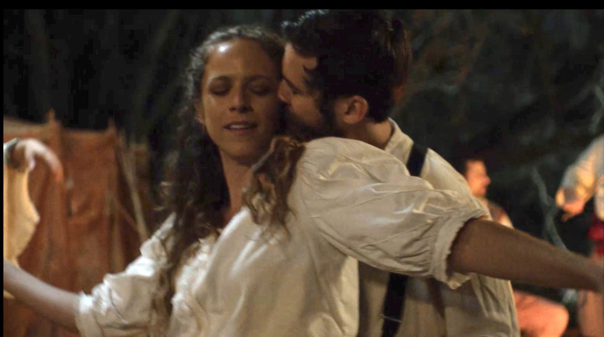 Eirini ☾ tweet media