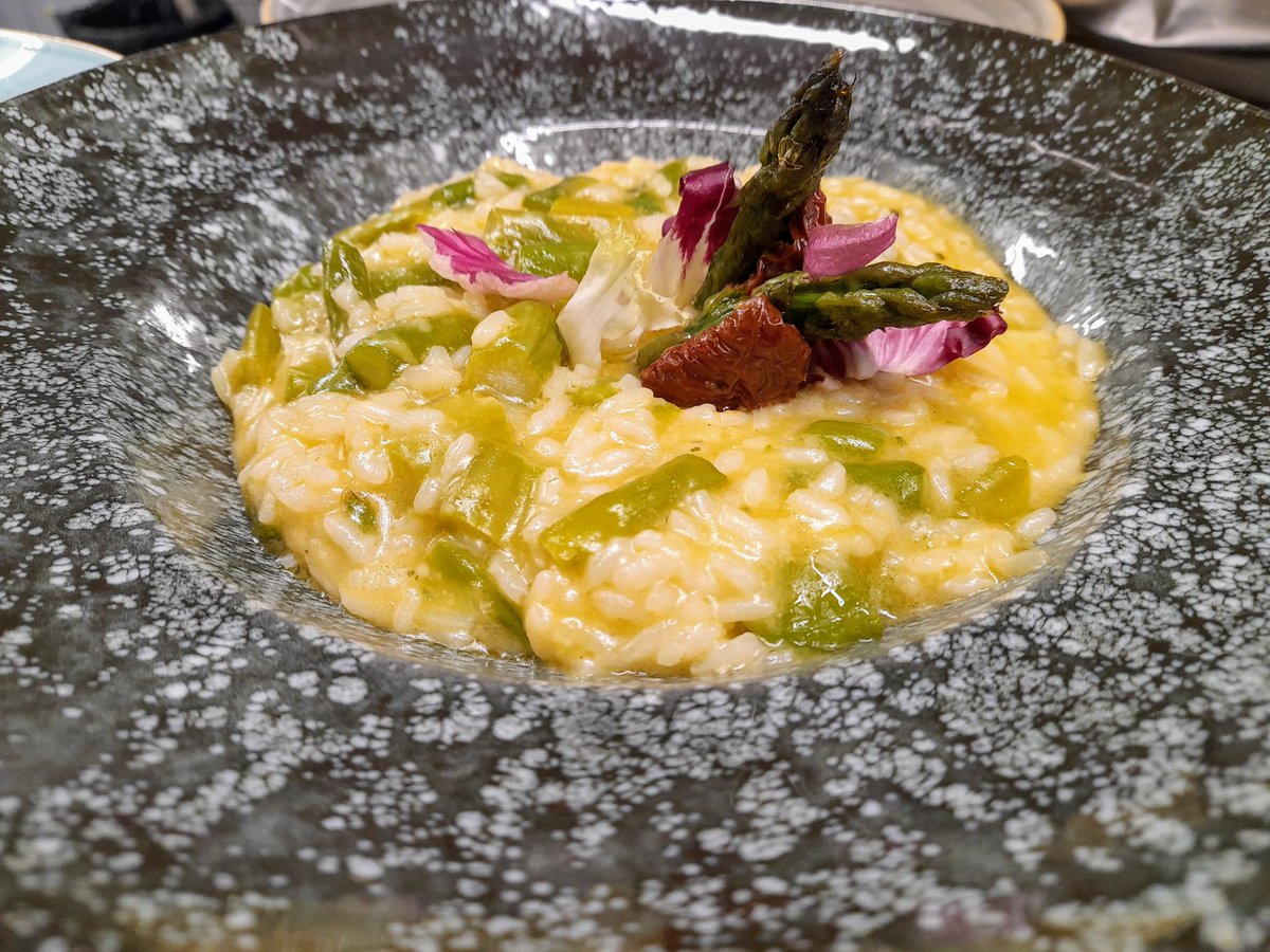My favorite dish to cook is risotto! And what is yours!?