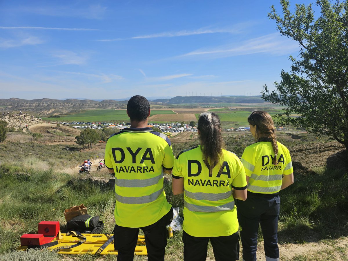 DYANavarra's tweet photo. Algunos servicios de este fin de semana:
▪️Motocross en #Falces.
▪️Rally subida de #Ioar.
▪️Media maratón de montaña en #Bera. https://t.co/6BkoCDEXSG