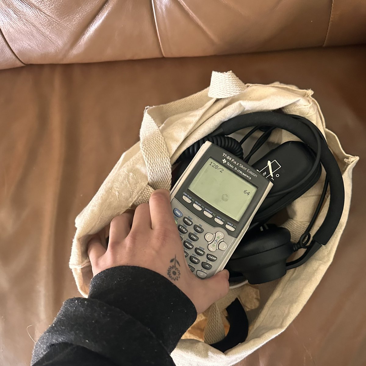 disco lines tweet media