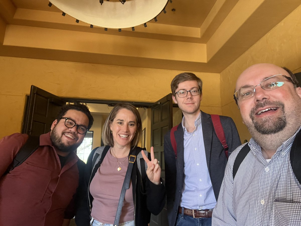Was great to catch up with my @NSF_CCAS colleagues in 🌞 Tucson, AZ! Scialog fellows @gabepgomes @cwcoley and @sarah_reisman facilitator and past fellow! Thanks @RCSA1 for such a great (but very intensive) event 💪 The future of chemistry is bright and automated 🤖