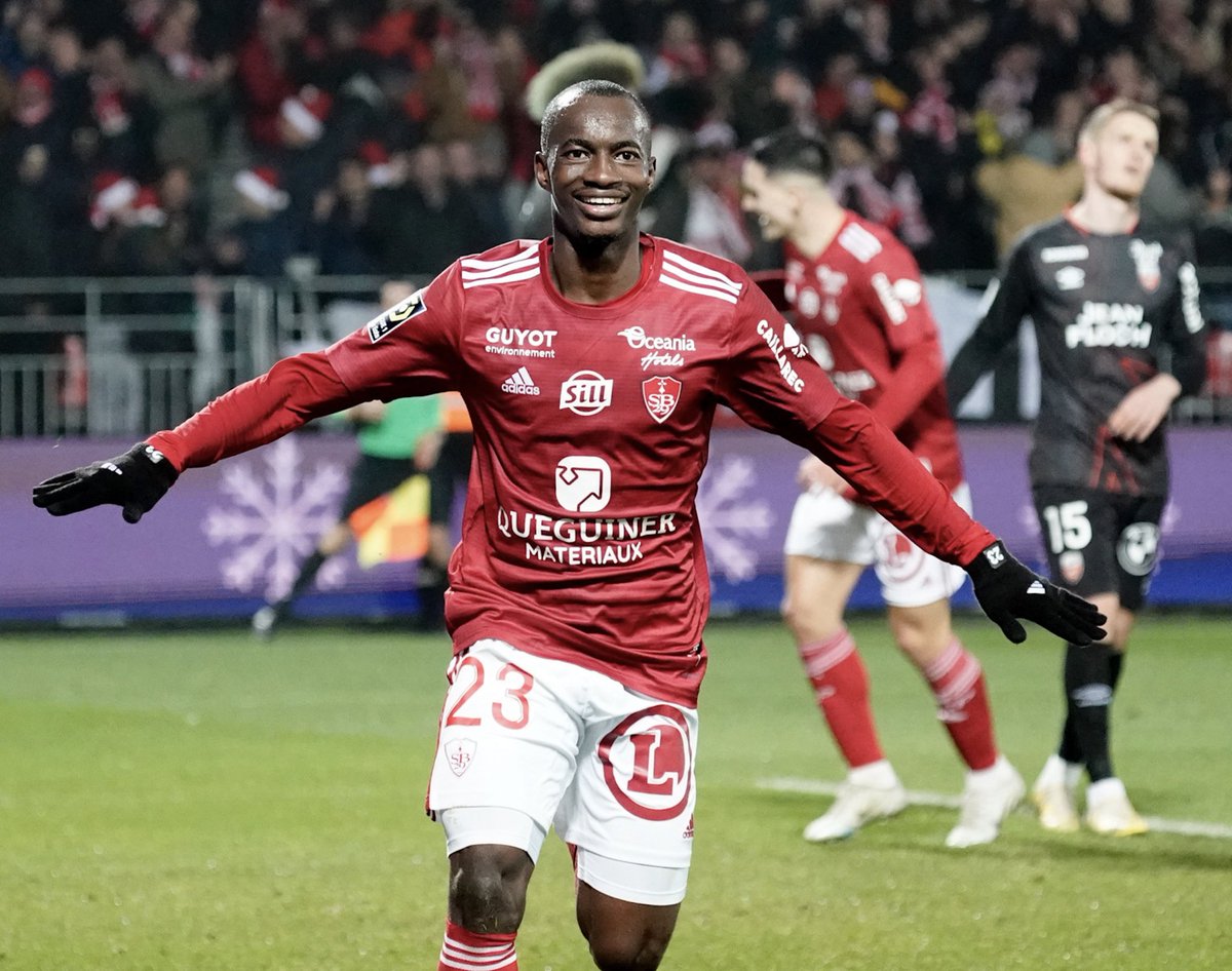 Scipionista's tweet photo. Mali x Stade Brestois : la saison de ce petit bonhomme est une très belle carte de visite pour l’avenir https://t.co/KWsoOzpM2j