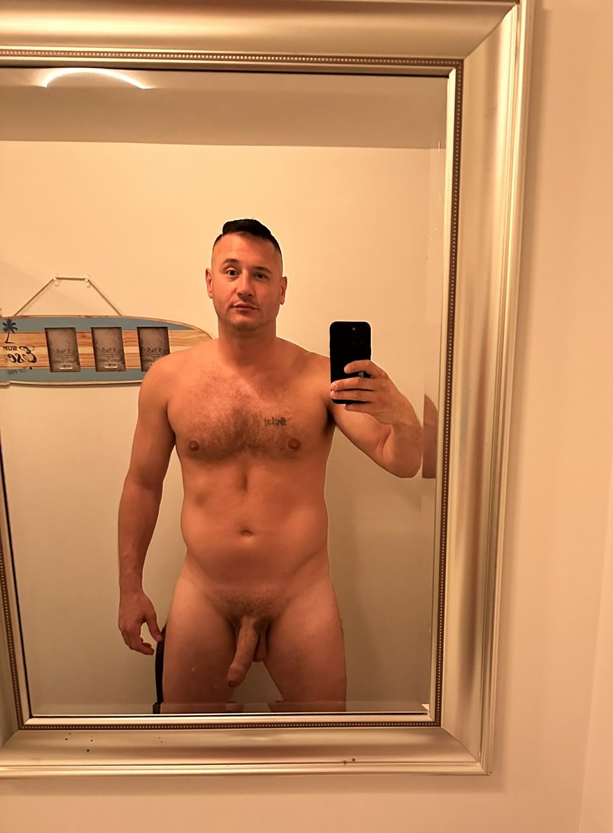 Who’s cummin to suck Daddy’s dick? OnlyFans.com/DannyMountain10 😈😈😈😈