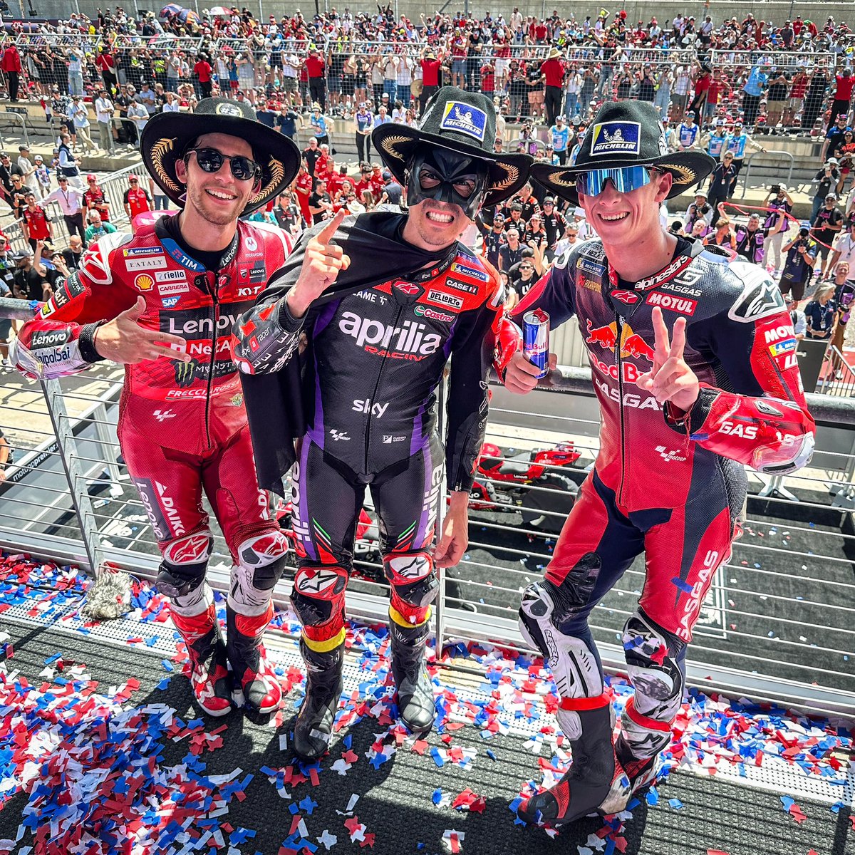 THANK YOU for the show guys! 🤠 🥇 Maverick Viñales 🥈 @37_pedroacosta 🥉 @Bestia23 #AmericasGP 🇺🇸