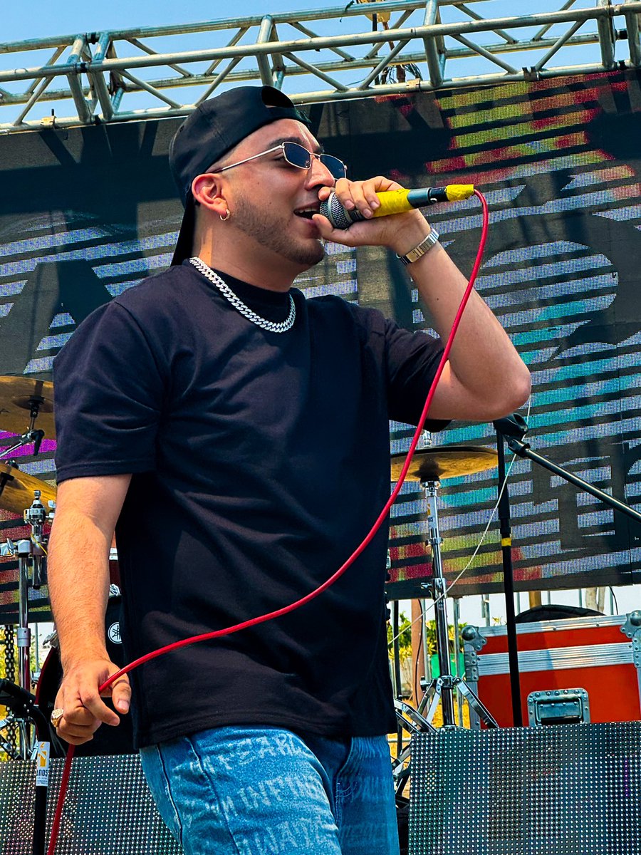 AUJEmusic's tweet photo. Nuestro querido @ksaldanamx estuvo en el evento de @pasion_fm #pasionporlostacos en San Andrés Cholula, Puebla #saldaña #pasionfm #aujemusic https://t.co/JoJ8w4vFO5