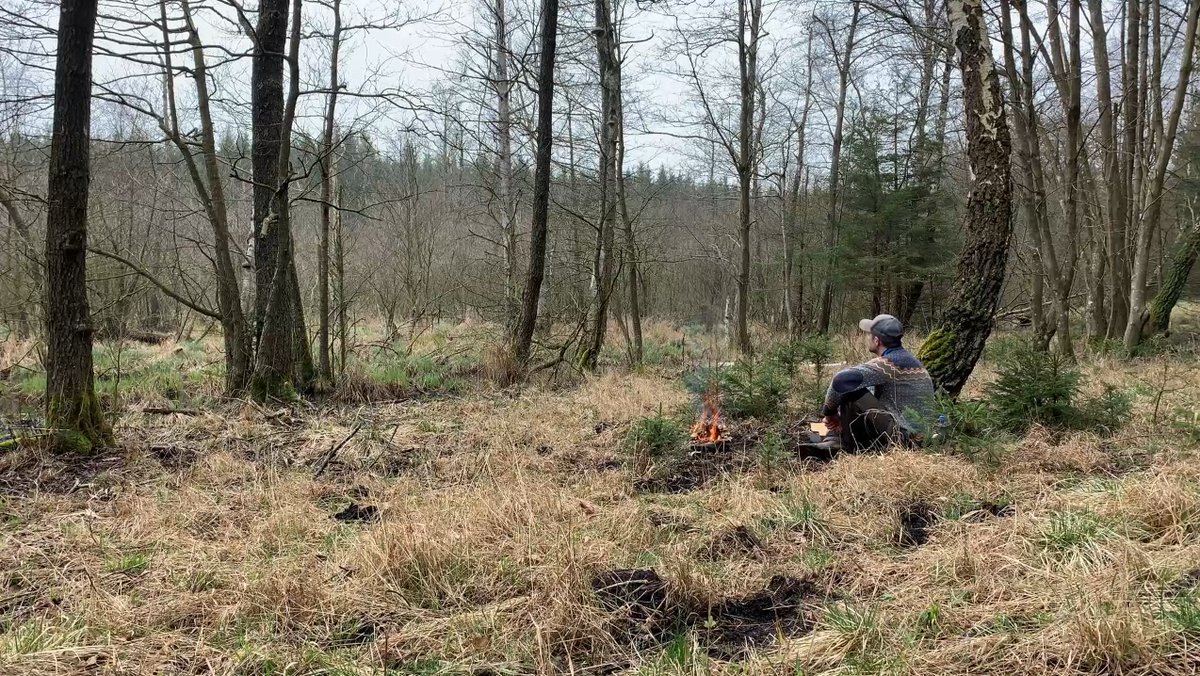 It's a little quiet from me these days, but here's a new Youtube video! I hope you enjoy a calm and peaceful time in nature. 

youtu.be/0SFWZzxGFxs

#nature #bushcraft #outdoor #outdoorcooking #openfirecooking #asmr