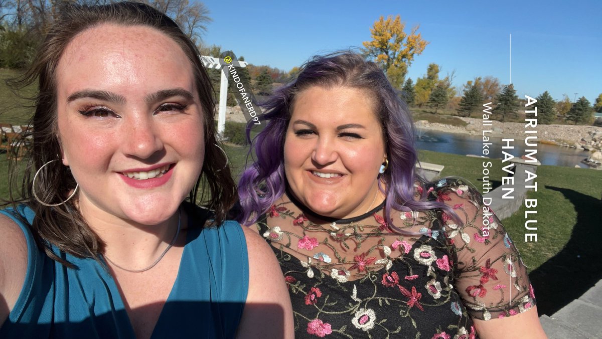 madelinej74's tweet photo. Cheers to 27 BFF. Love you &amp; happy freaking birthday!! 🥳 🎂 @laromig15 https://t.co/uOCQxTh23F