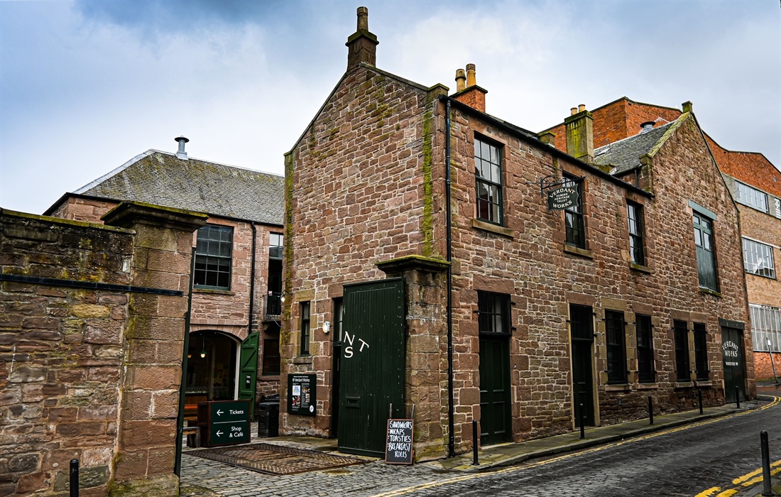 It's #WorldHeritageDay, so we're getting out & about at some of #Dundee's top spots. From @DiscoveryDundee which travelled all the way to Antarctica and back to @HMSUnicornship & the @VerdantWorks, Dundee is certainly home to some of Scotland's most interesting history!