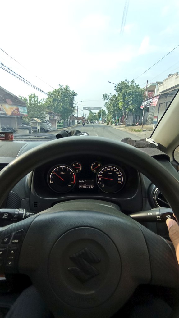 JamilNiam's tweet photo. Mental karyawan selalu mengandalkan THR. Jadilah bos diri sendiri. https://t.co/DpGyEjnWJw