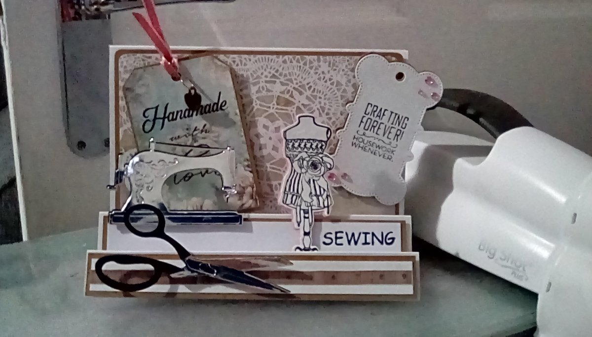 #Handmadecard for a fellow sewist

#cardmaker
#cardcraft 
#sewingthemecards
