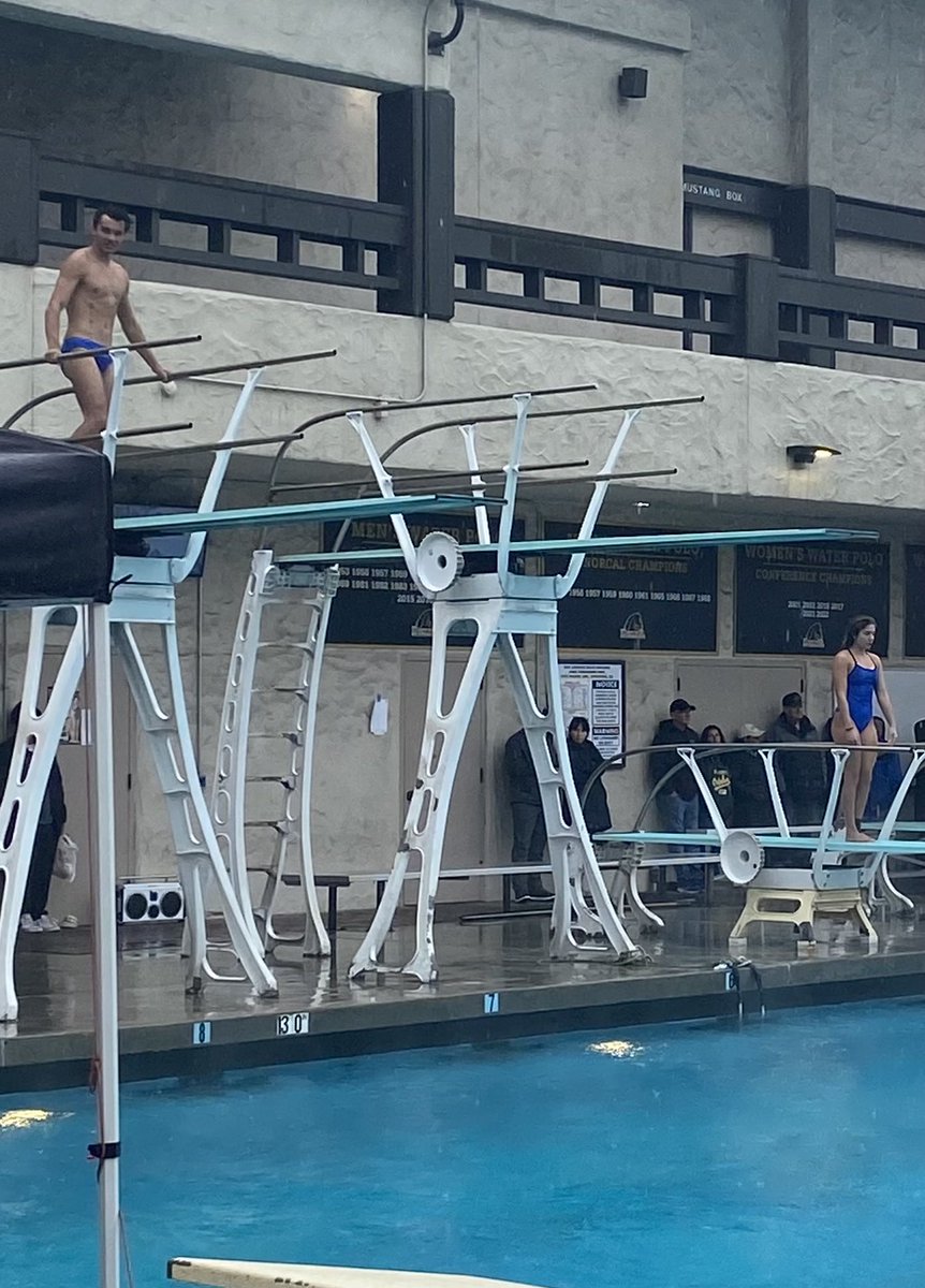 Congratulations to Hunter Jenny and Emma Prince from ⁦@CCCaquatics⁩, who braved the elements and fierce competition to qualify for the ⁦@3C2Asports⁩ Championships! #VamosCrush