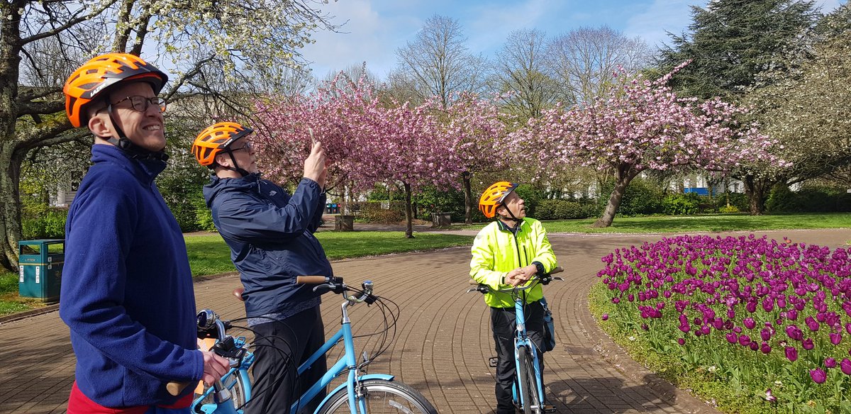 DingCycleTours's tweet photo. Always good to bump into interesting people on our tours. This weekend we met castle guide Gareth, Leighton modelling a kilt and cheered on the Big Moose runners - with customers Ed (USA), AJ &amp; Debbie (NL), Krista (Pontypridd), Richard (Cardiff). 
#cardiff #cycling https://t.co/wejKsDEEq0